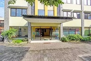 Hotel Spot On 91398 Homestay Tentrem 1