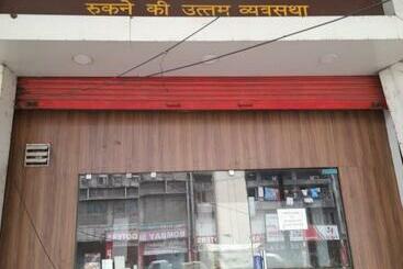 פנסיון Bhagirath Guest House Male Dormitory