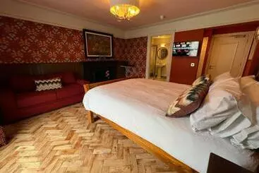The Dundrum Inn B&b
