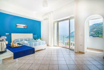 צימר Amazing Sea&vesuvio View Suite