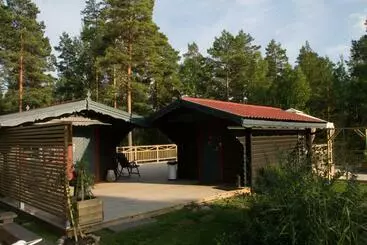 ペンション Timber Cottages With Jacuzzi And Sauna Near Lake Vänern