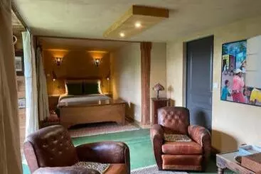 Bed & Breakfast Au Rocher De Combières