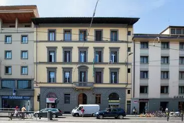 پانسیون Aurora Garden Lodging   Rooms & Apartment
