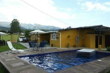 פנסיון Hostal San Ramon