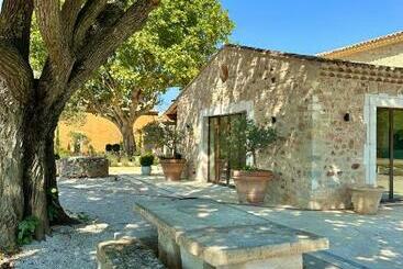 مبيت وإفطار Domaine Egenia