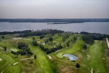 Bellmere Winds Golf Resort