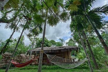 Resort Marayoor Mudhouse