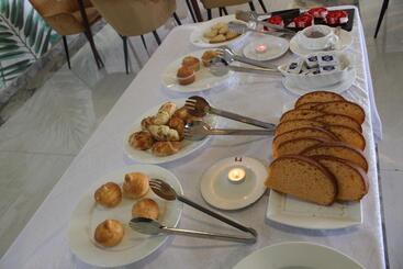 בית מלון כפרי Horizon Entebbe