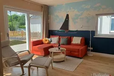 Pisos turísticos T Paviljoenhûs Bij Sneekermeer