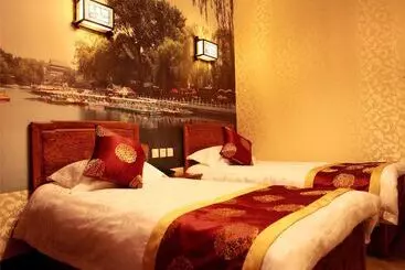 161 Lama Temple Courtyard Hotel