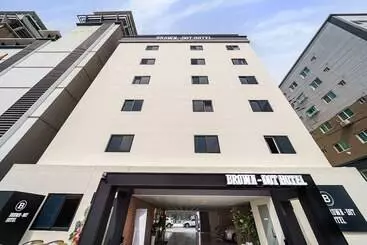 Motel Brown Dot Hotel Geomdan