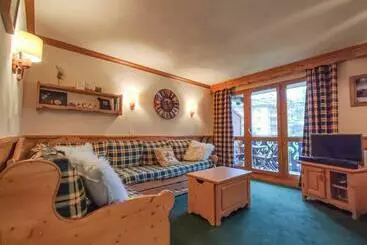 ツーリストアパートメント Appartement Cosy, 6 Pers., 2 Chambres, à 150m Des Pistes Et Proche Centre, Avec Balcon Bien Exposé