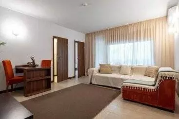 Pensão Epico Seafront & Garden Apartments