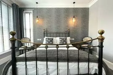 تختخواب و صبحانه The Devonshire Villa