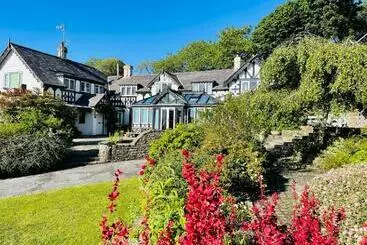 Majatalo Pentre Cerrig Country House