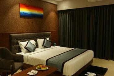 בית מלון כפרי Alaukik