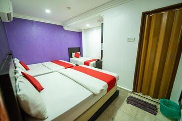 Mrj Hotel Wakaf Che Yeh 2