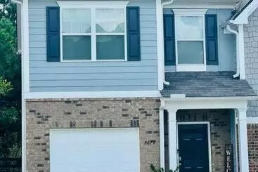 ツーリストアパートメント New 3/2.5 In Union City! Mins From Airport & Atl!