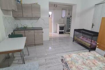 관광객 아파트 Dom L. štúra