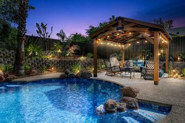 Жильё для туристов Kissing Turtle Lagoon