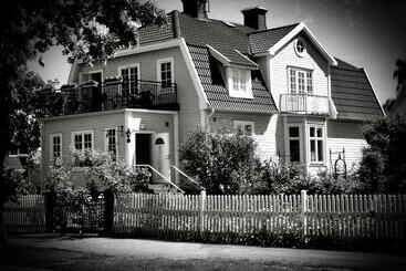 Villa Sol B&b And Hostel