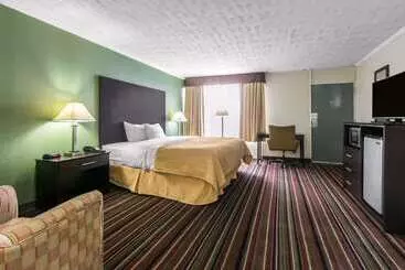 酒店 Quality Inn & Suites