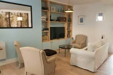 Apartamente turistice Au 66 Maison Centre Ville Parking Gratuit Et Wifi
