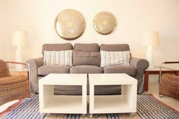 游客公寓 Vila Rosa Sunny Apartment W/ Pool By Lovelystay