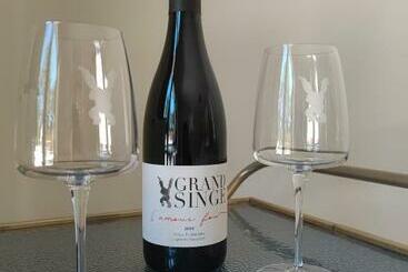 بنسيون La Tanière Du Grand Singe, Cocoon Avec Jacuzzi