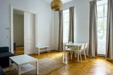 آپارتمان‌های توریست‌ها Vienna City Apartments Naschmarkt