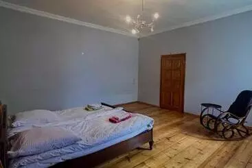 تختخواب و صبحانه Guesthouse Kostava 72