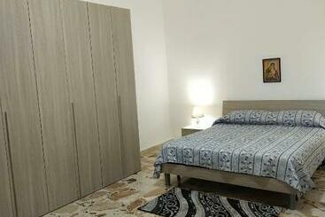 דירות לתיירים Case Vacanze Barbera Via Enrico Fermi