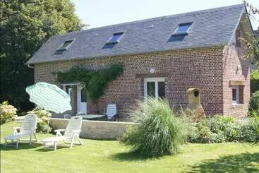 ツーリストアパートメント Gîte Entre Terre Et Mer Près D Etretat