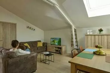 ツーリストアパートメント Lit Loo