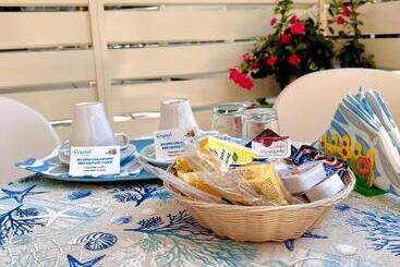 膳宿费 Crystal Camere