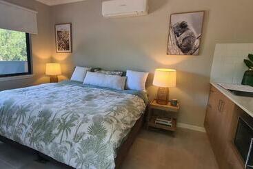 膳宿费 Trinity Beach Escape