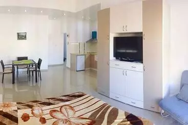 ツーリストアパートメント Bat Galim   Luxury Apartment By The Sea