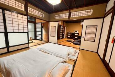 Appartamenti turistici あざみ庵山中温泉