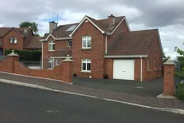 Apartaments turístics Luxury Home On Sligo Road Enniskillen