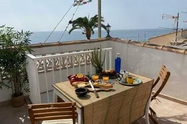 ツーリストアパートメント Oldtown Family House With Amazing Terrace 3 Minutes From Beach!