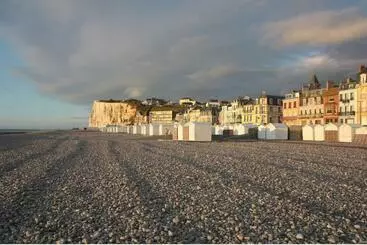 Turist apartmanları Villa Señorita Dans Le Quartier Historique De Mers Les Bains, 100m De La Plage