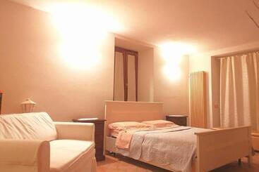 ペンション Casa Mica