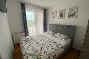 דירות לתיירים Sandra