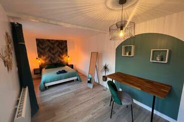 דירות לתיירים Yellowhouse Teleworking Wifi Cosyhousebyjanna