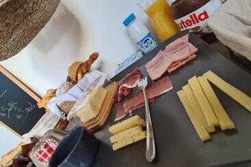 ベッドアンドブレックファースト La Suite Mélusine Spa Du Souffle Du Saule