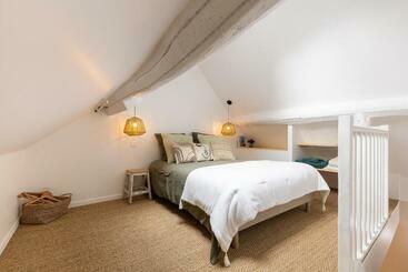 דירות לתיירים Charme Provinois