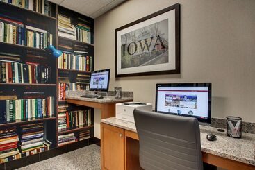 בית מלון כפרי Drury Inn & Suites Iowa City Coralville