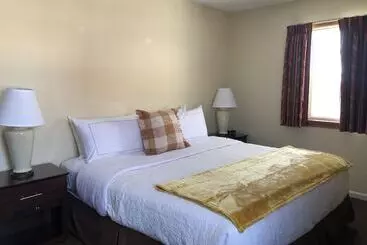 酒店 The Central Downtown Inn Suites