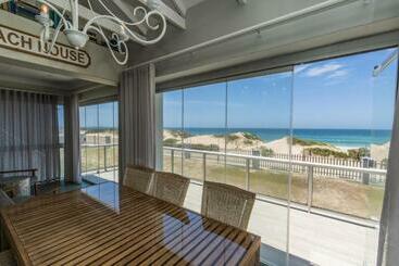 Turistihuoneistot Luxury On The Beach