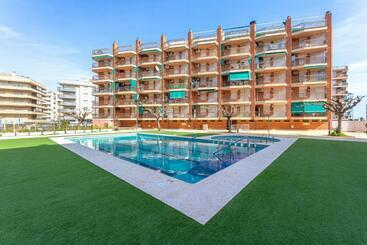 Apartaments turístics Global Tecavi En Primera Llinea